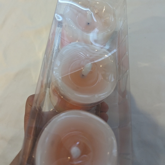 candy corn Set of 3 battery run candles - Picture 2 of 5